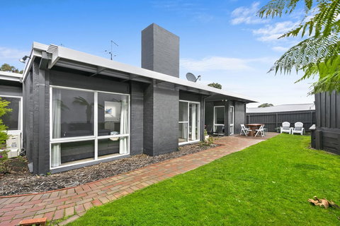 Mysa Anglesea Sleeps 7 WiFi SmartTV Cafes Shops - Events Australia 5