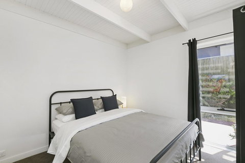 Mysa Anglesea Sleeps 7 WiFi SmartTV Cafes Shops - Events Australia 8