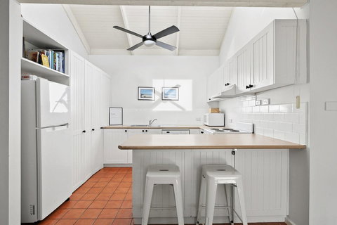 Mysa Anglesea Sleeps 7 WiFi SmartTV Cafes Shops - Events Australia 3