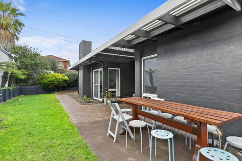 Mysa Anglesea Sleeps 7 WiFi SmartTV Cafes Shops - Events Australia 13