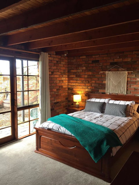 Bricks And Roses - Events Australia 14