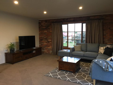 Bricks And Roses - Events Australia 11