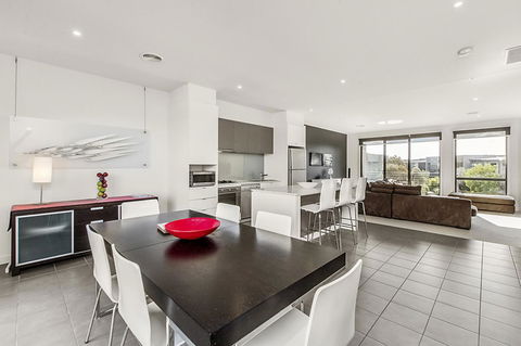 Twenty Five Coast - Events Australia 0