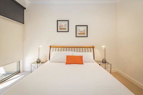 Stylish 3 Bedroom Townhouse - Free Parking - Events Australia 6