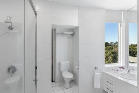 Ramada By Wyndham Marcoola Beach - Accommodation Europe 14