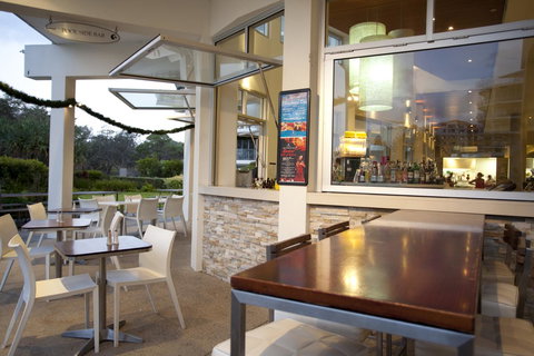 Ramada By Wyndham Marcoola Beach - Accommodation Europe 24