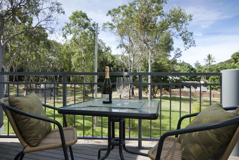 Woodville Beach Townhouse 6 - Events Australia 10