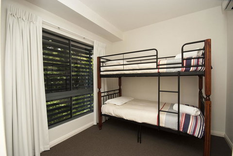 Woodville Beach Townhouse 6 - Events Australia 1