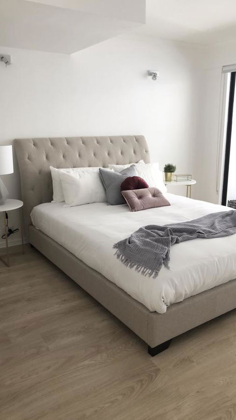Sunshine Beach Luxe Apartment - Accommodation Europe 1
