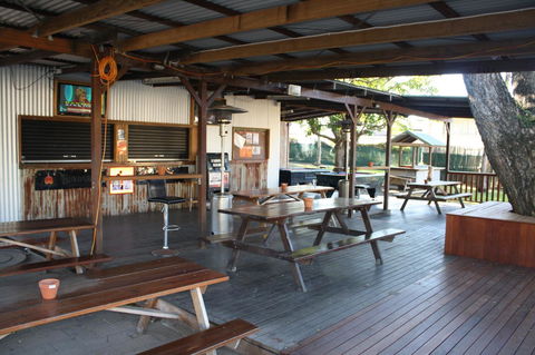 Nomads Airlie Beach - Events Australia 2