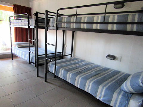 Nomads Airlie Beach - Events Australia 7