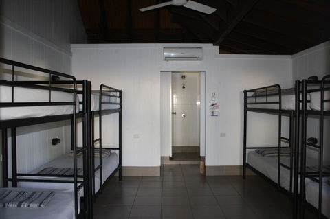 Nomads Airlie Beach - Events Australia 23