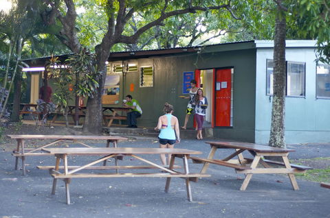 Nomads Airlie Beach - Events Australia 44