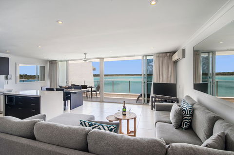Noosa Harbour Resort - Tourism Bookings 34