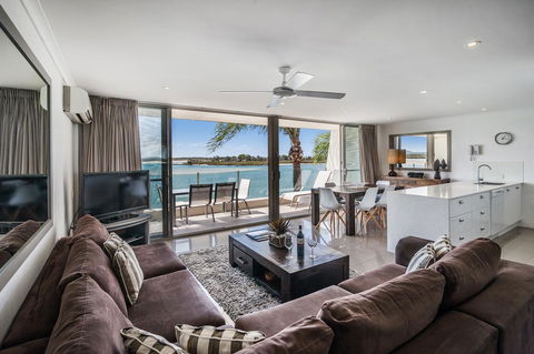 Noosa Harbour Resort - Tourism Bookings 22