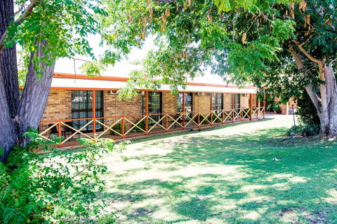 Clermont Country Motor Inn - Events Australia 4