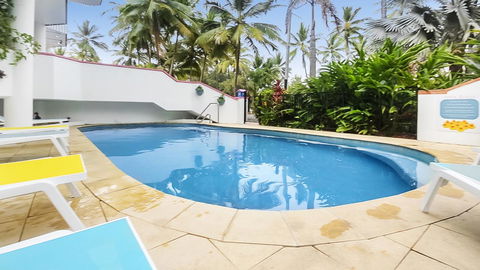 By The Sea Port Douglas - Accommodation Europe 25