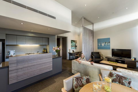 Oaks Redcliffe Mon Komo Suites - Events Australia 21