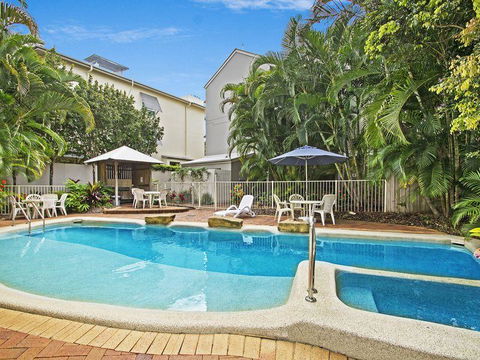 Riverside - Tourism Bookings 22