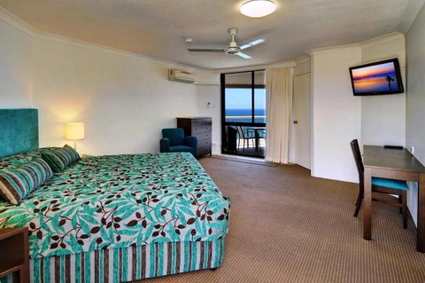 Coolum Caprice - Tourism Bookings 21