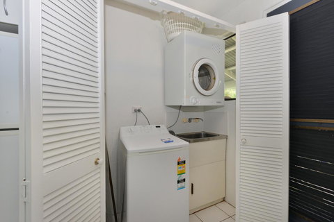 Seascape Holidays At Beachfront Terraces - Accommodation Europe 16