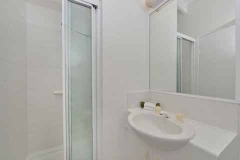 Seascape Holidays At Beachfront Terraces - Accommodation Europe 7