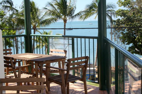 Magnetic Sunsets Resort - Tourism Bookings 3