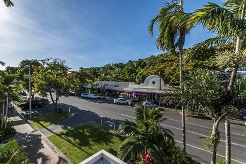 Regal Port Douglas - Tourism Bookings 10