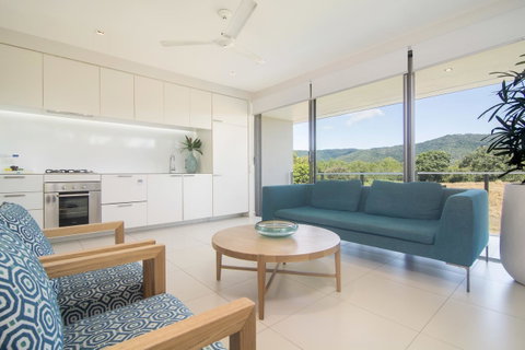Pool Resort Port Douglas - Tourism Bookings 13
