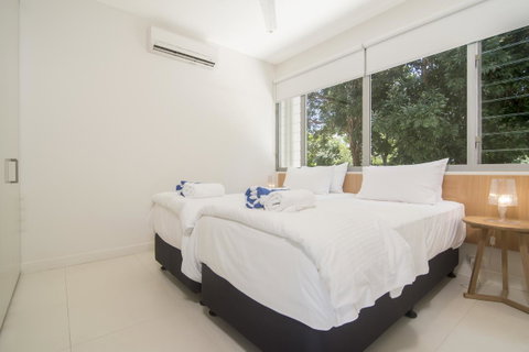 Pool Resort Port Douglas - Tourism Bookings 33