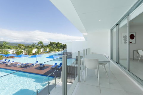 Pool Resort Port Douglas - Tourism Bookings 26