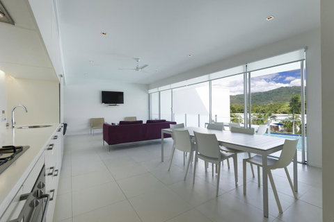 Pool Resort Port Douglas - Tourism Bookings 20