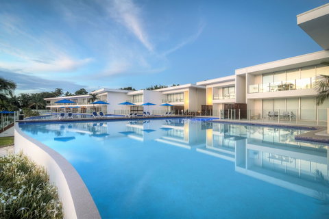 Pool Resort Port Douglas - Tourism Bookings 0