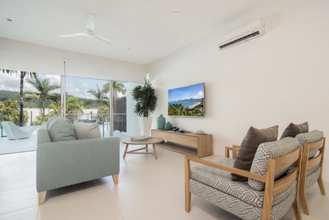 Pool Resort Port Douglas - Tourism Bookings 30