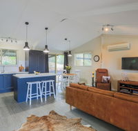 Bed  Breakfast 1 Bedroom Guest House - Events Australia