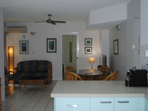 The Port Douglas Queenslander - Tourism Bookings 16