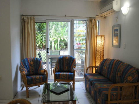 The Port Douglas Queenslander - Tourism Bookings 19