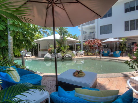 The Port Douglas Queenslander - Tourism Bookings 25