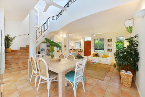 [ ANDY'S BEACH HOUSE ] - Tourism Bookings 10