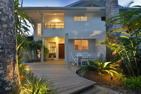 [ ANDY'S BEACH HOUSE ] - Tourism Bookings 6