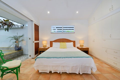 [ ANDY'S BEACH HOUSE ] - Tourism Bookings 26