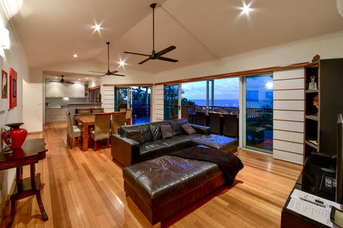 Bella Vista On Nara Pets Welcome - Events Australia 11