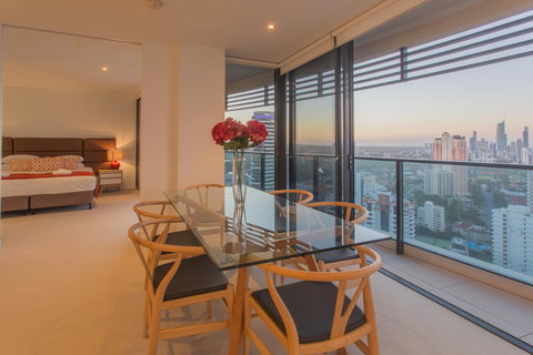 Oracle Resort Broadbeach - Gclr - Accommodation Europe 10