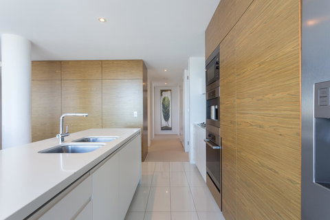 Oracle Resort Broadbeach - Gclr - Accommodation Europe 38