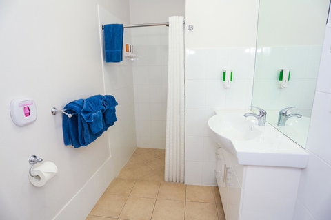 Port Douglas Motel - Events Australia 13