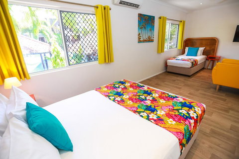 Port Douglas Motel - Events Australia 3