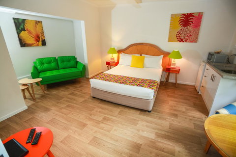 Port Douglas Motel - Events Australia 15