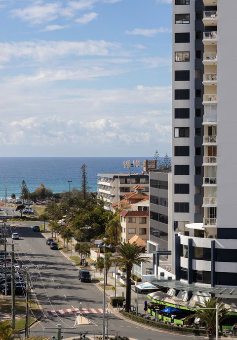 Qube Broadbeach - Accommodation Europe 8