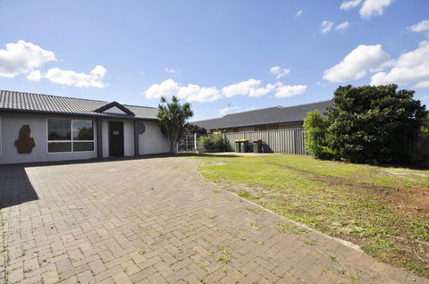 Bribie Island Canal Holiday Destination! - Events Australia 2