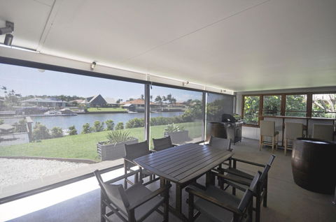 Bribie Island Canal Holiday Destination! - Events Australia 7